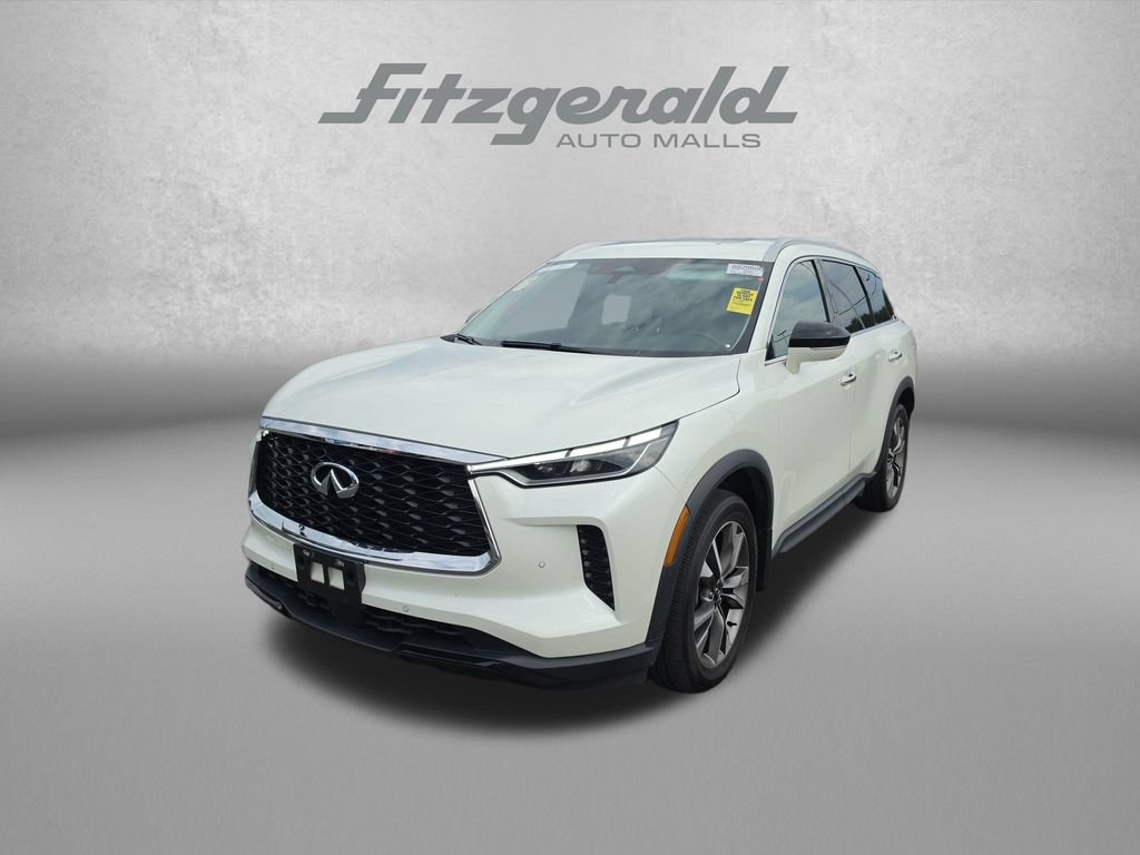 Used 2023 INFINITI QX60 Luxe w/ Cargo Package AWD/4WD image 3