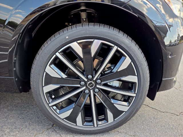 New 2027 Volvo XC60 B5 Ultra AWD/4WD image 19