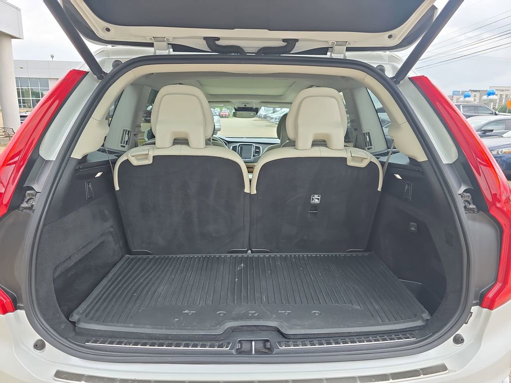 Used 2021 Volvo XC90 T8 Inscription Expression w/ Advanced Package image 13