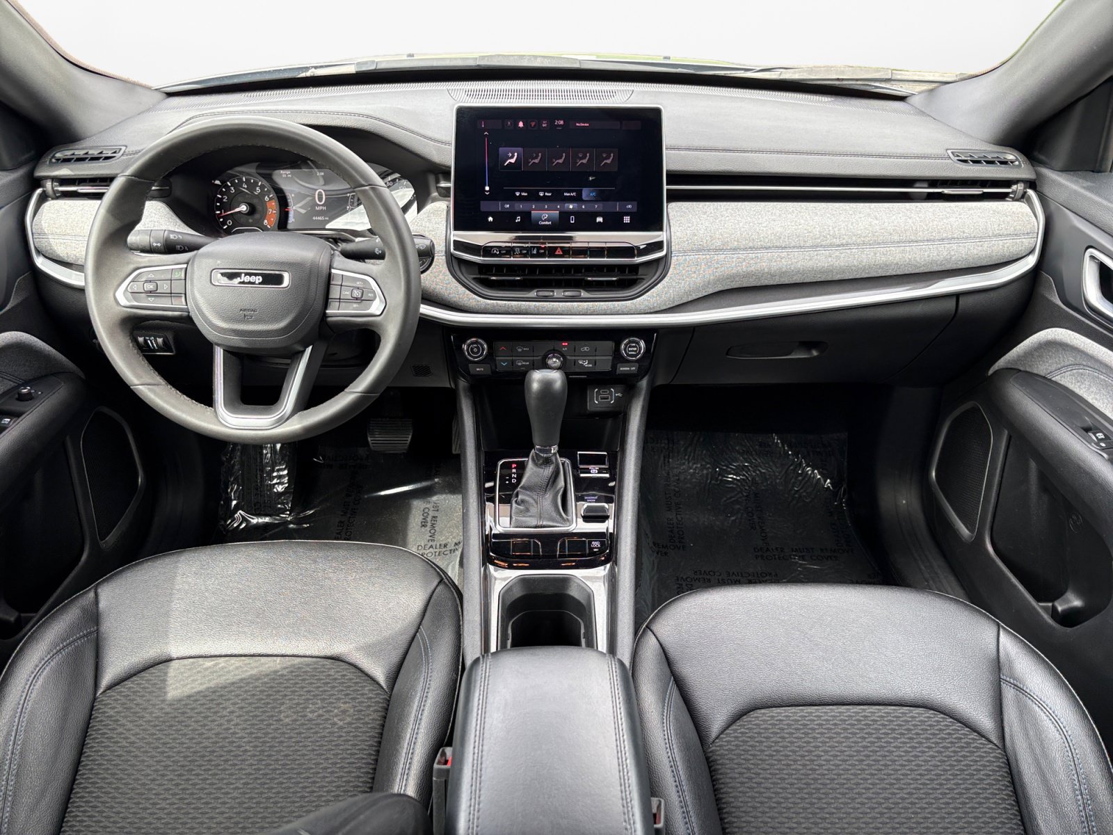 Used 2024 Jeep Compass Latitude AWD/4WD image 3