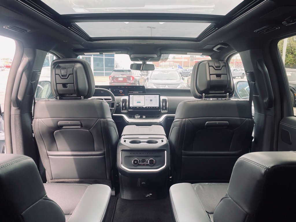 New 2027 Ford Expedition Max Platinum w/ Stealth Performance Package AWD/4WD image 34