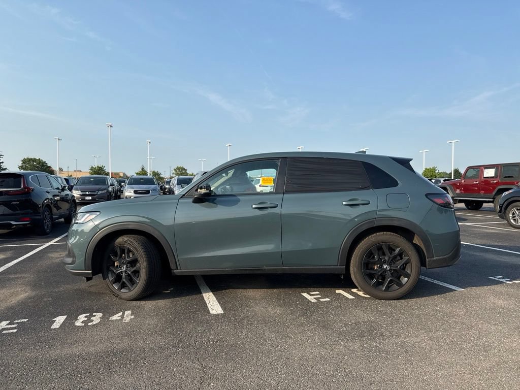 Used 2024 Honda HR-V Sport image 8