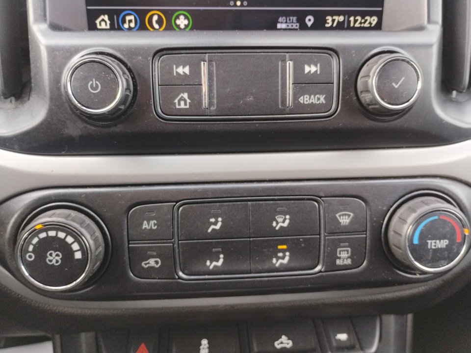 Used 2019 Chevrolet Colorado LT w/ LT Convenience Package image 20