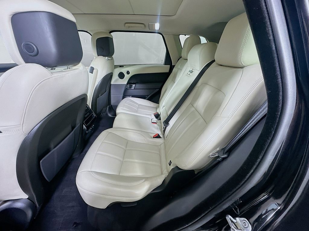 Used 2020 Land Rover Range Rover Sport HSE Dynamic image 14