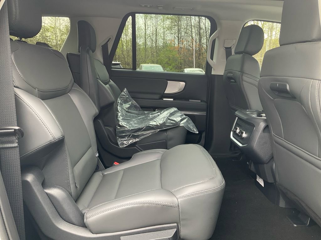 New 2026 Ford Expedition Max Active image 13