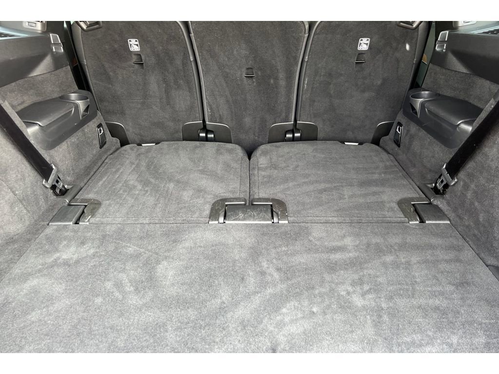 Used 2023 Volvo XC90 B5 Plus image 17