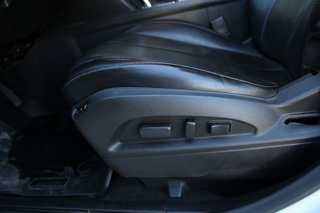 Used 2017 Chevrolet Equinox LT w/ Sport Edition image 4