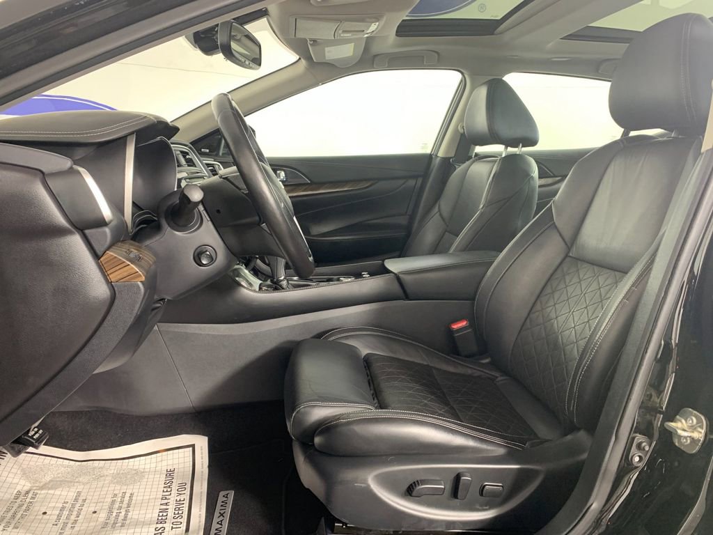 Used 2017 Nissan Maxima Platinum image 15