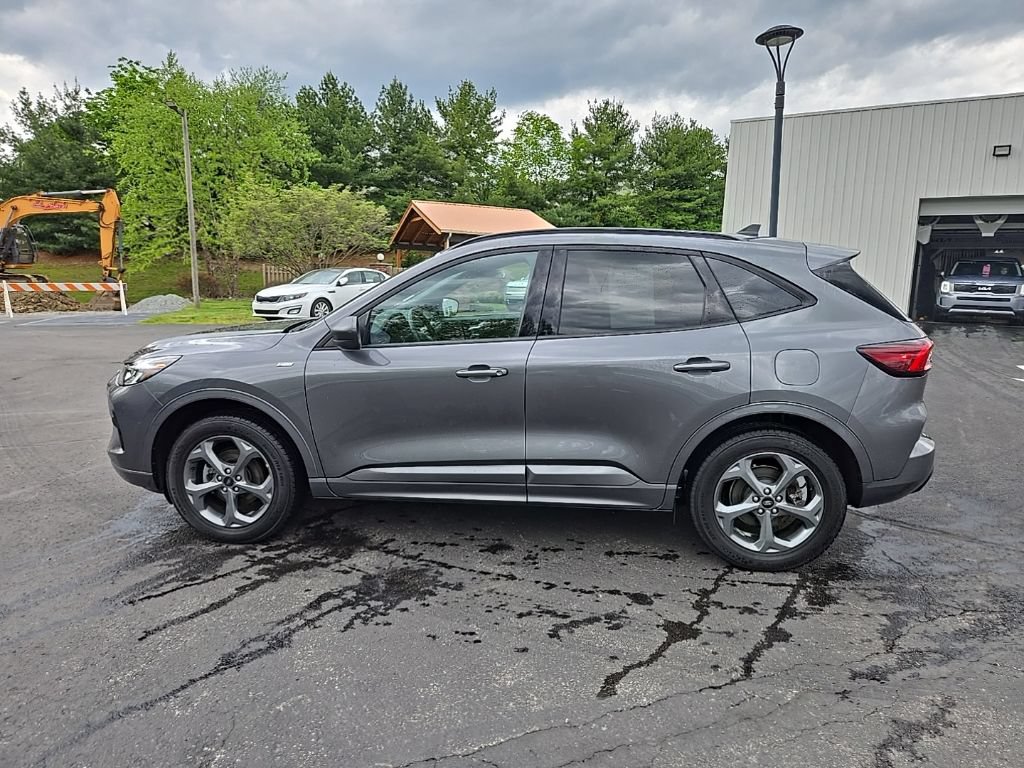 Used 2024 Ford Escape ST-Line AWD/4WD image 9