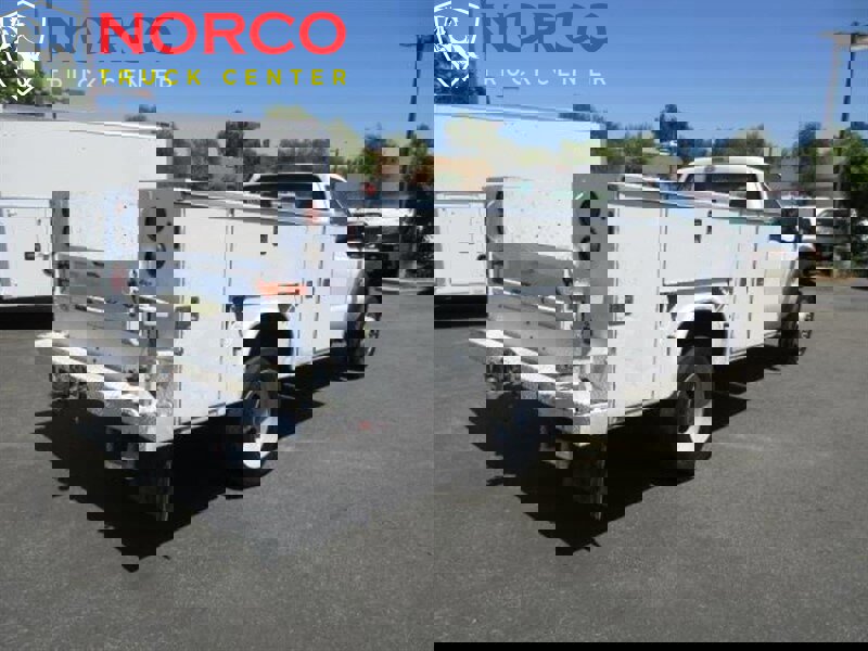 Used 2012 Ford F450 XL image 3