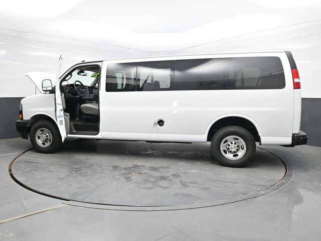 Used 2024 Chevrolet Express 3500 LS RWD image 43