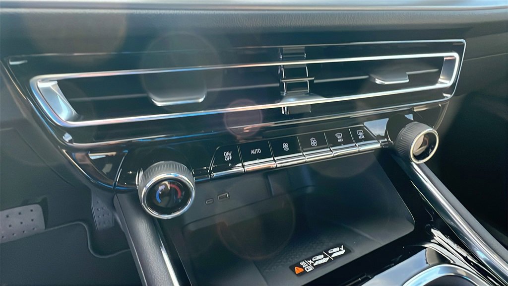 New 2026 Chevrolet Traverse LT image 27