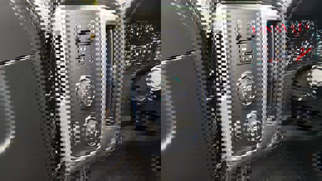 Used 2018 GMC Sierra 1500 SLT image 22