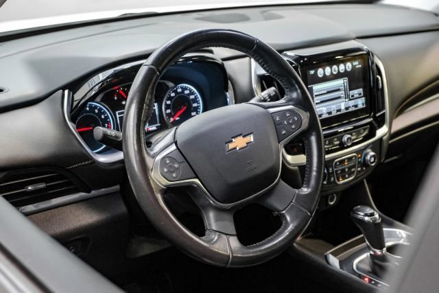 Used 2019 Chevrolet Traverse RS w/ LPO, Floor Liner Package FWD image 17