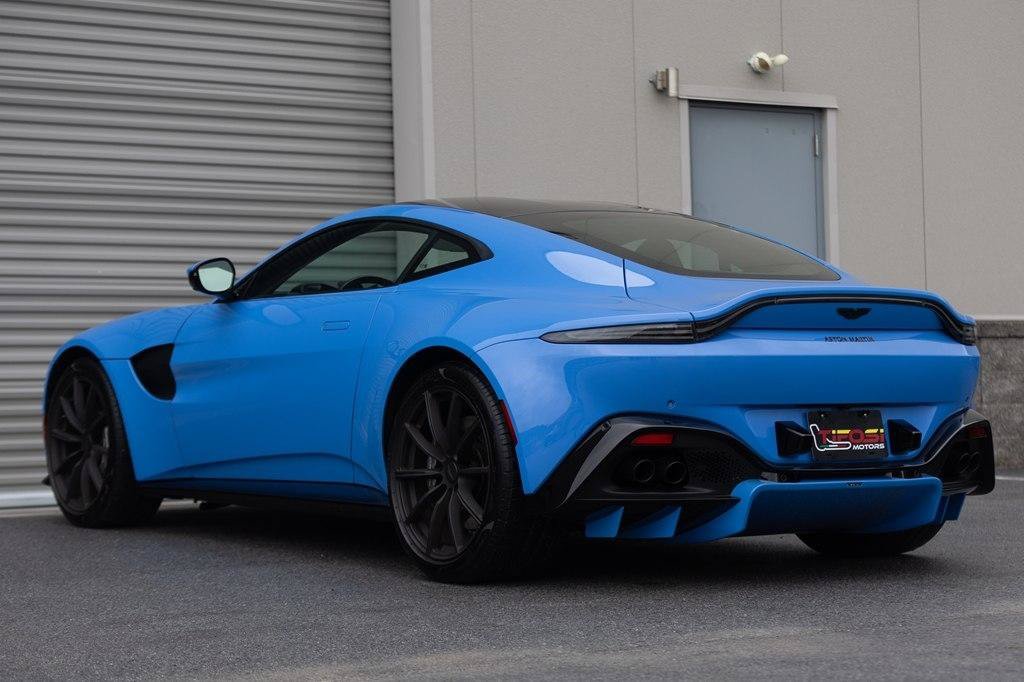 Used 2021 Aston Martin V8 Vantage Coupe RWD image 14