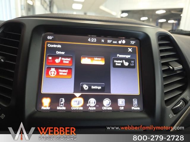Used 2017 Jeep Cherokee Limited w/ Trailer Tow Group image 24