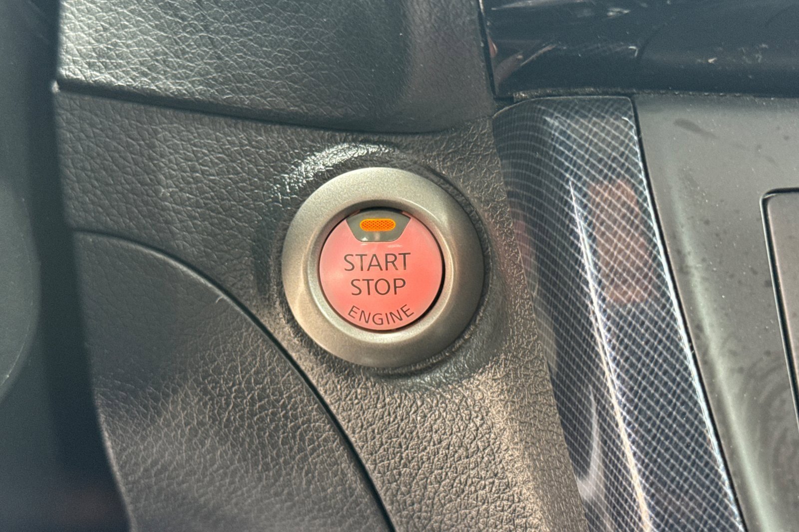 Used 2019 Nissan Sentra SR w/ Exterior Package image 20