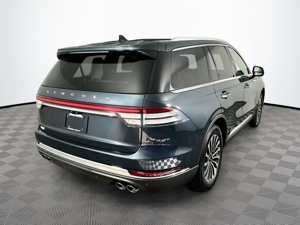Used 2023 Lincoln Aviator Reserve w/ Elements Package Plus AWD/4WD image 12