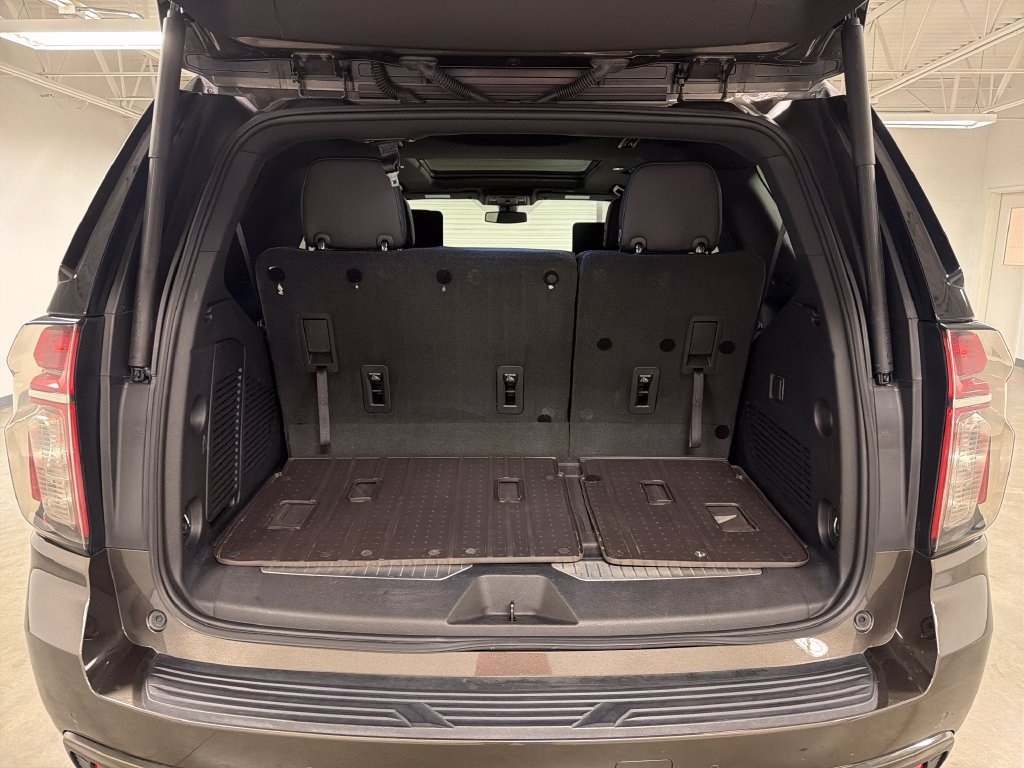 Used 2021 Chevrolet Tahoe Z71 w/ Rear Media and Nav Package AWD/4WD image 21