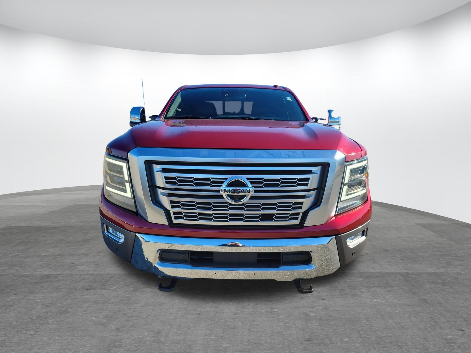 Used 2021 Nissan Titan Platinum Reserve w/ Moonroof Package image 2