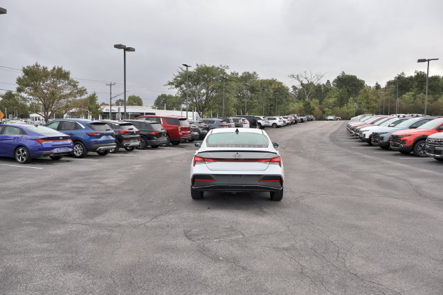 Used 2026 Hyundai Elantra Sport FWD image 6