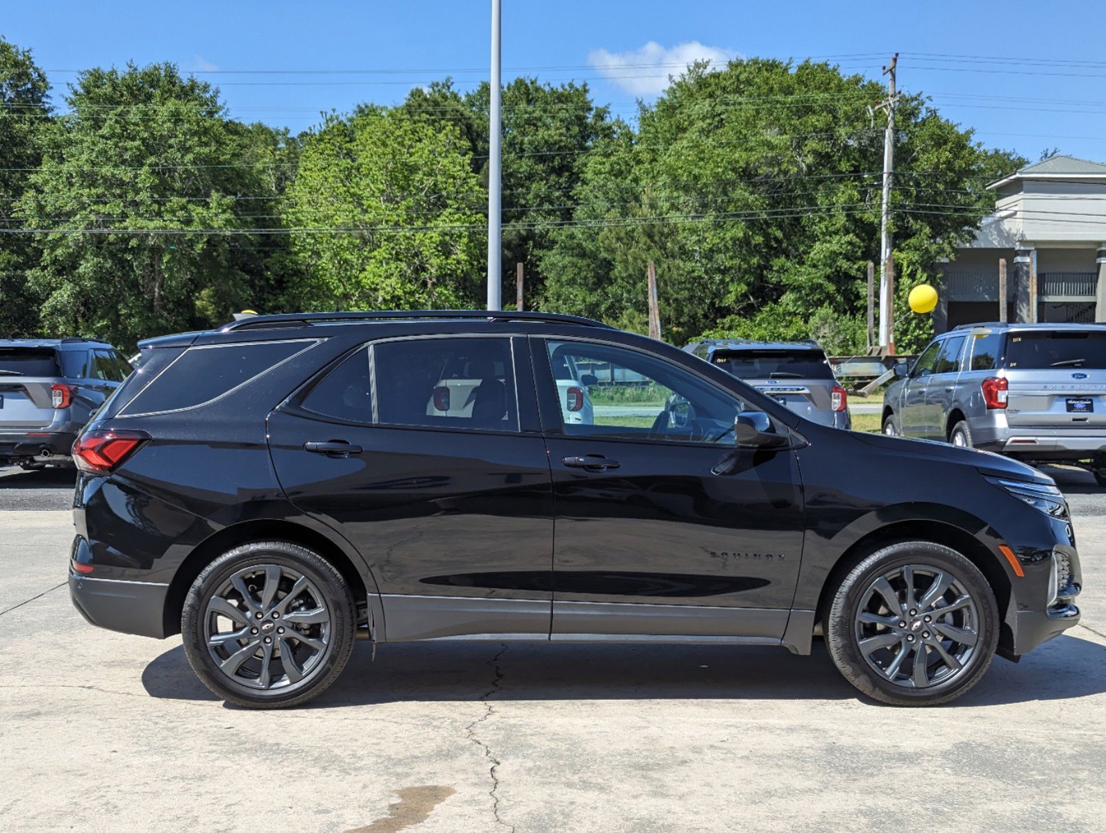 Used 2023 Chevrolet Equinox RS image 21