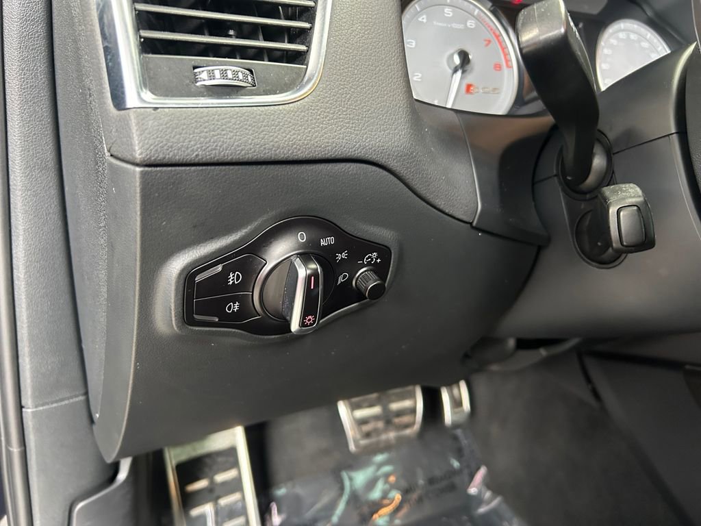 Used 2016 Audi SQ5 Premium Plus w/ Technology Package image 21