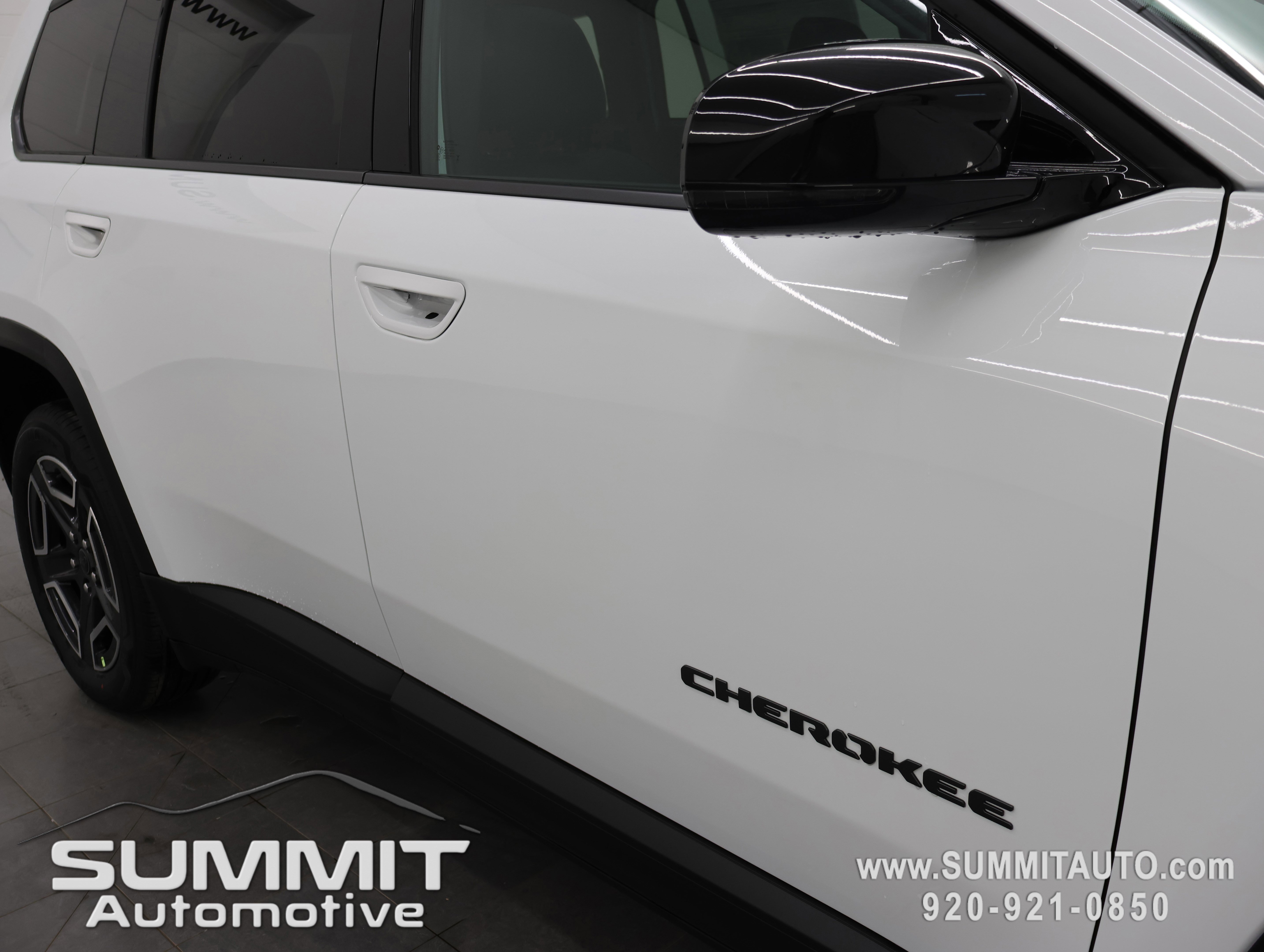 New 2026 Jeep Cherokee Limited image 23