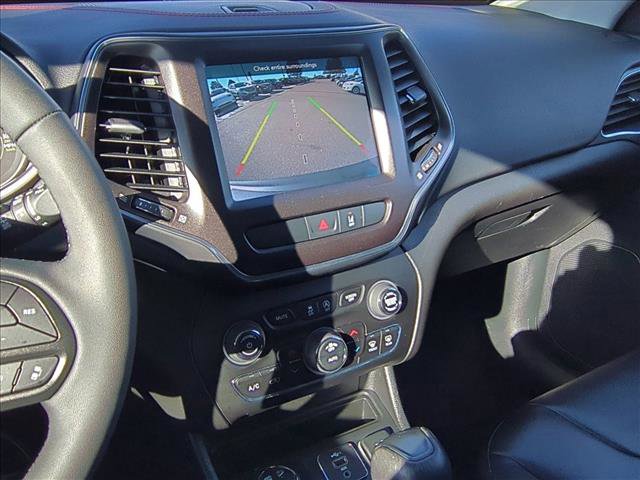 Used 2022 Jeep Cherokee Trailhawk w/ Technology Group B image 13
