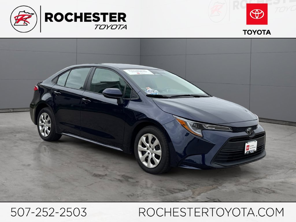 Used 2025 Toyota Corolla LE FWD image 1