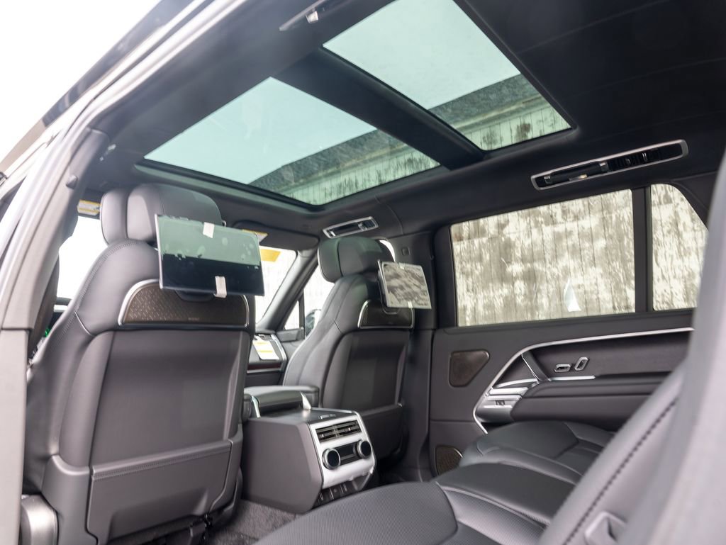 New 2026 Land Rover Range Rover Long Wheelbase Autobiography image 22