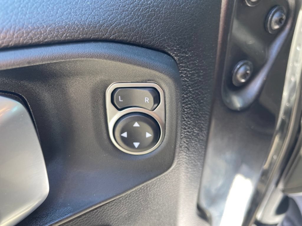 Used 2023 Jeep Gladiator Rubicon w/ LED Lighting Group AWD/4WD image 11