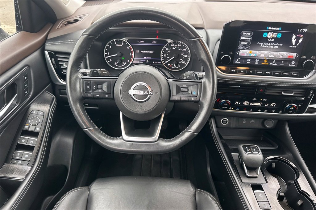 Used 2023 Nissan Rogue SL w/ SL Premium Package image 16