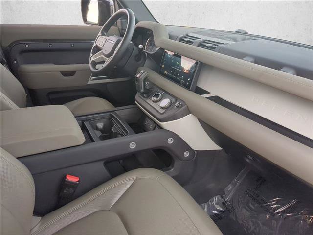 Used 2023 Land Rover Defender 110 S AWD/4WD image 28