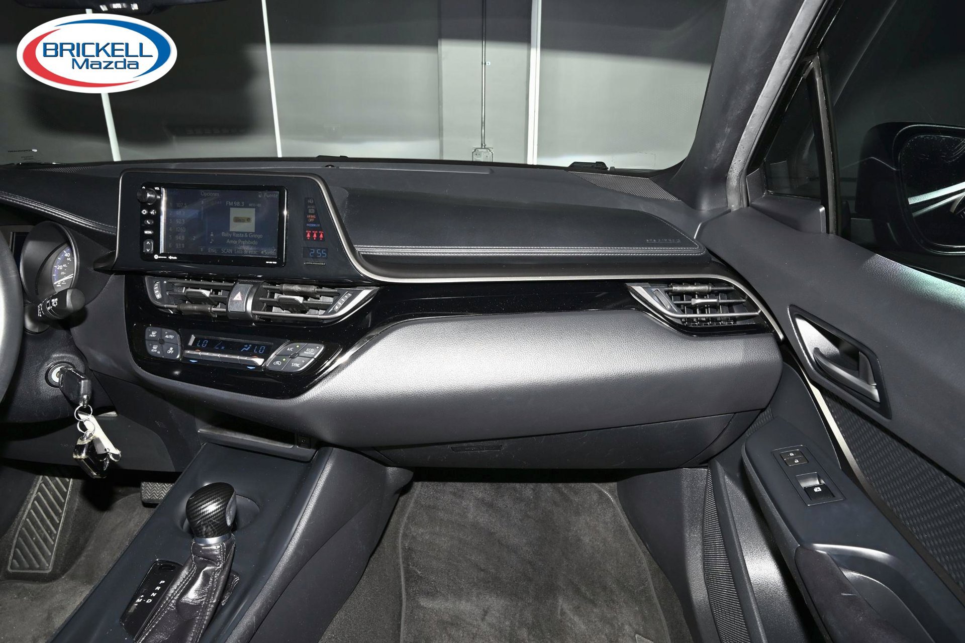 Used 2018 Toyota C-HR XLE FWD image 17