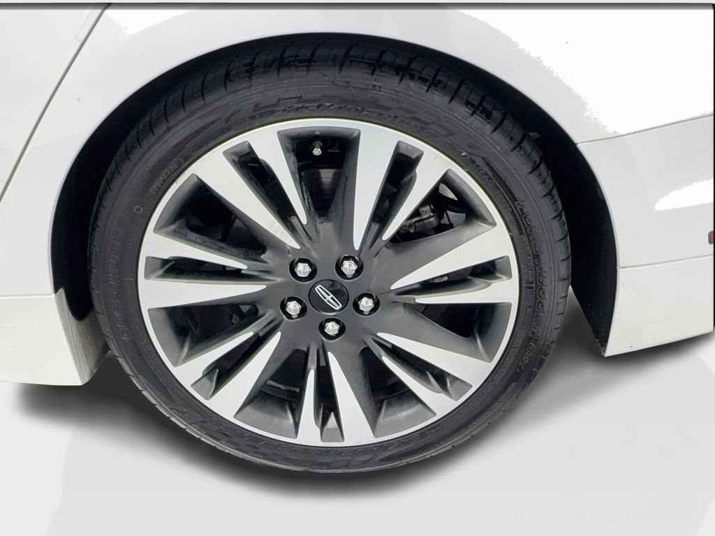 Used 2019 Lincoln MKZ Reserve FWD image 11