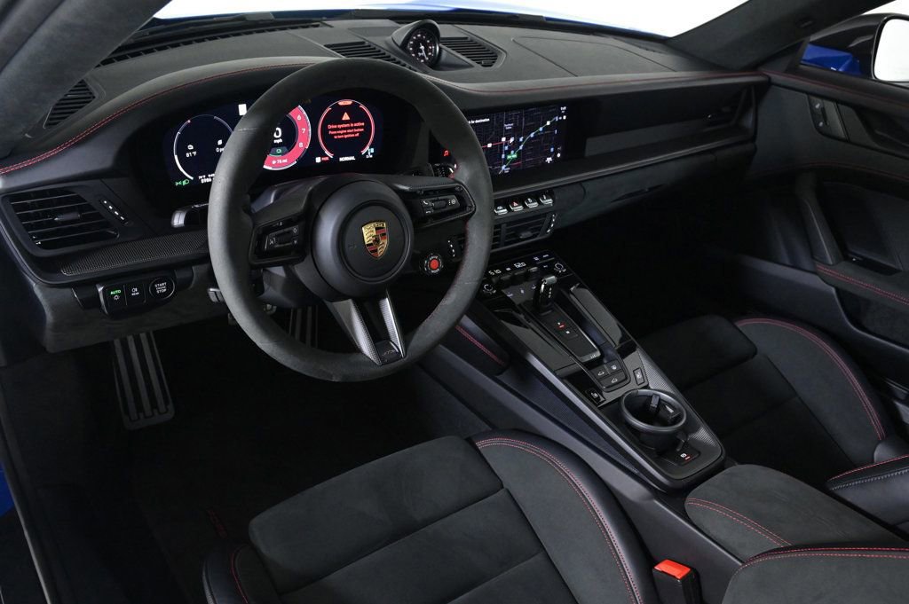 Certified 2025 Porsche 911 Carrera GTS image 4