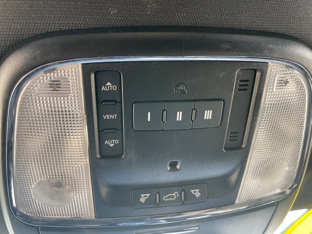 Used 2020 Jeep Grand Cherokee Altitude image 23