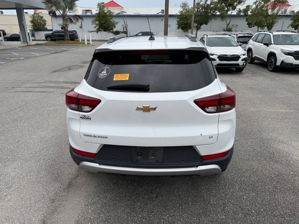 Used 2021 Chevrolet TrailBlazer LT w/ Convenience Package FWD image 6