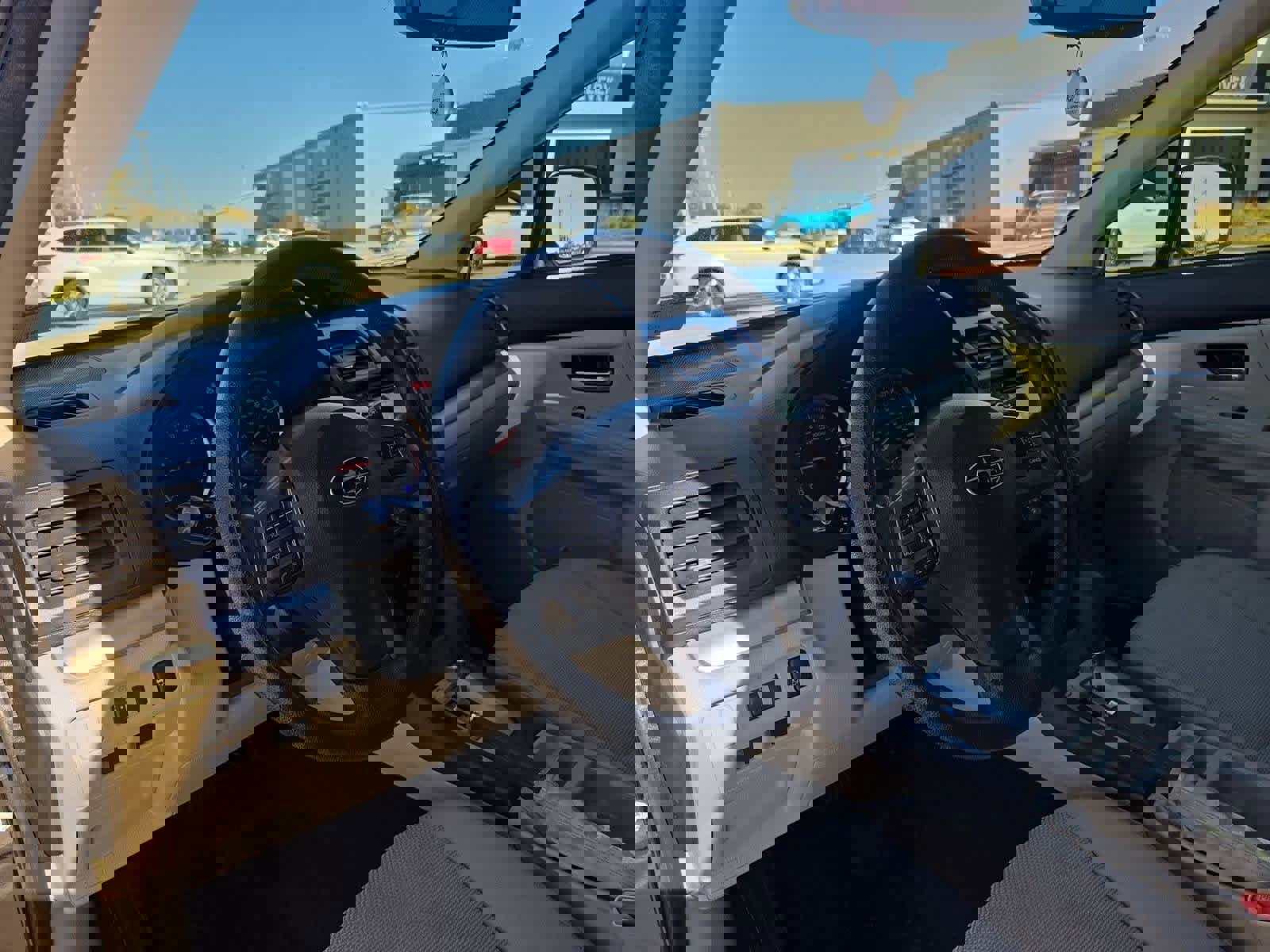 Used 2014 Subaru Crosstrek 2.0i Premium w/ Popular Package #2 image 2