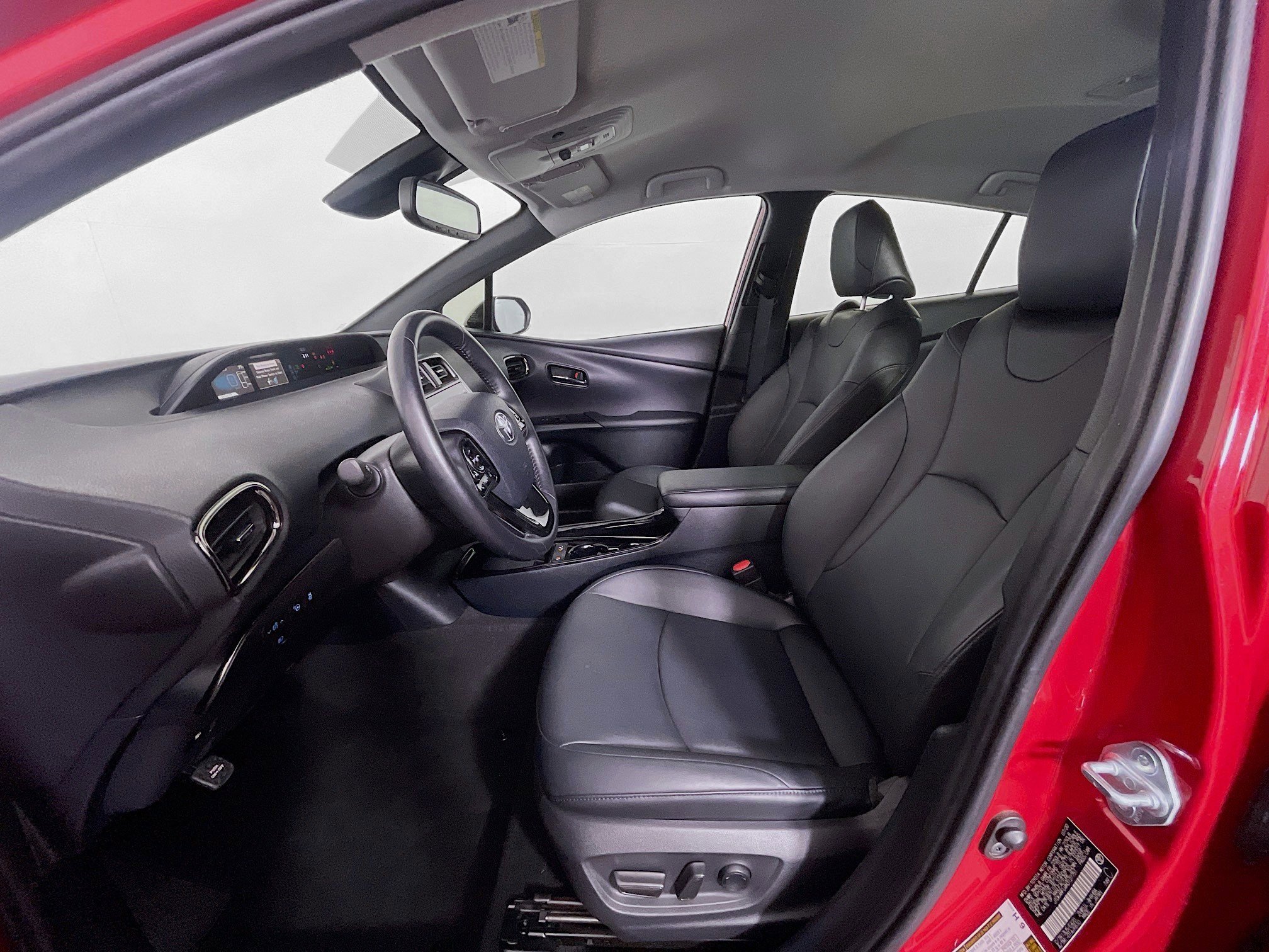 Used 2021 Toyota Prius image 13