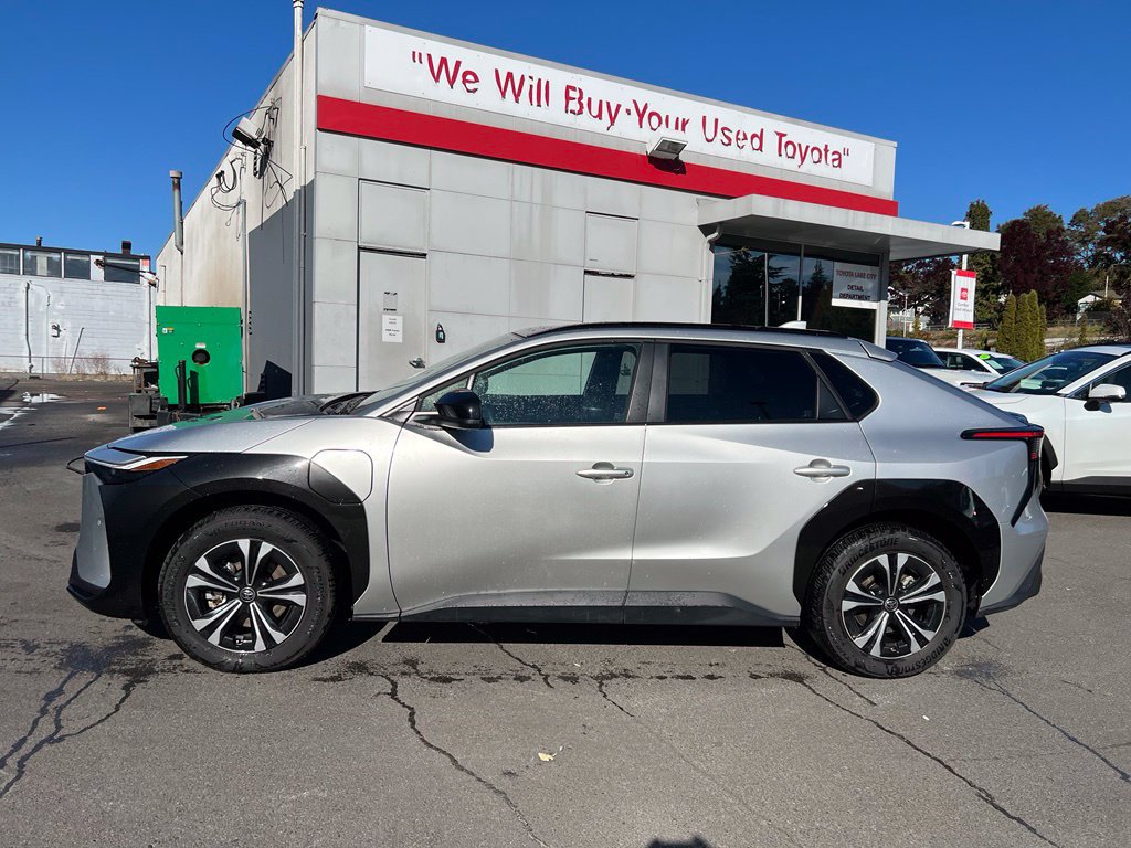 Certified 2025 Toyota bZ4X FWD w/ Weather Package image 7