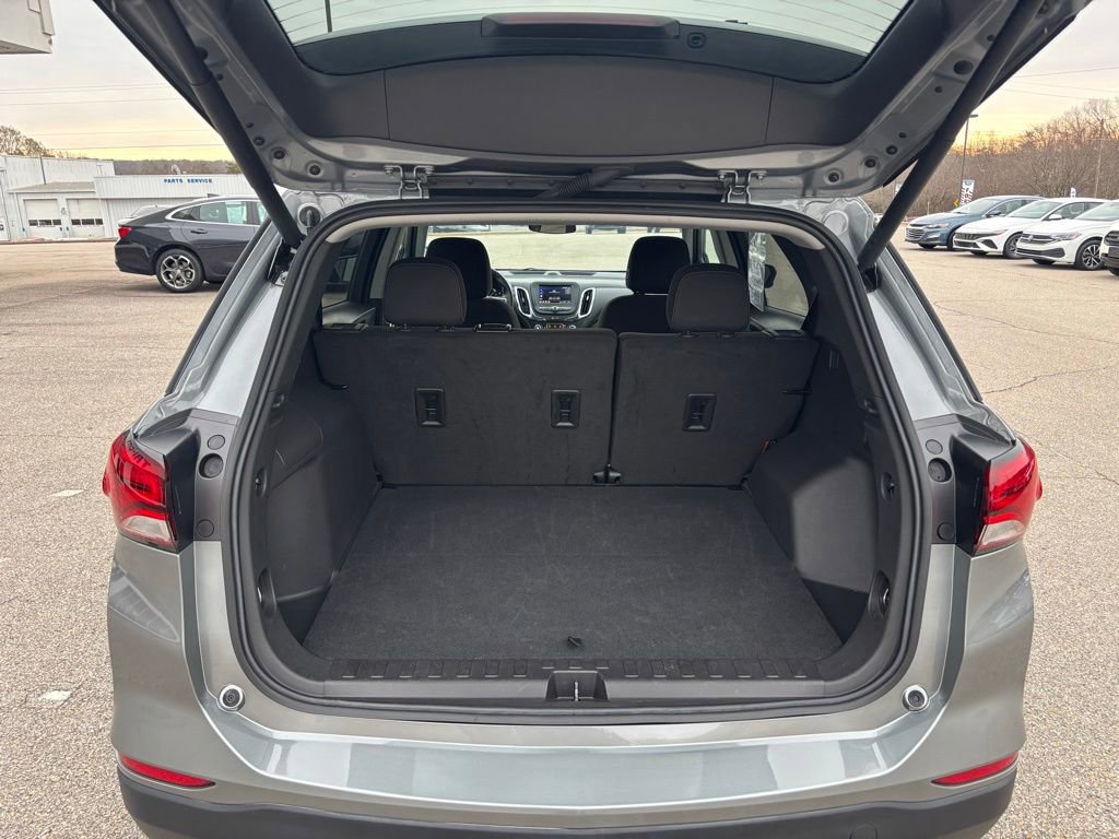 Used 2024 Chevrolet Equinox LT image 11