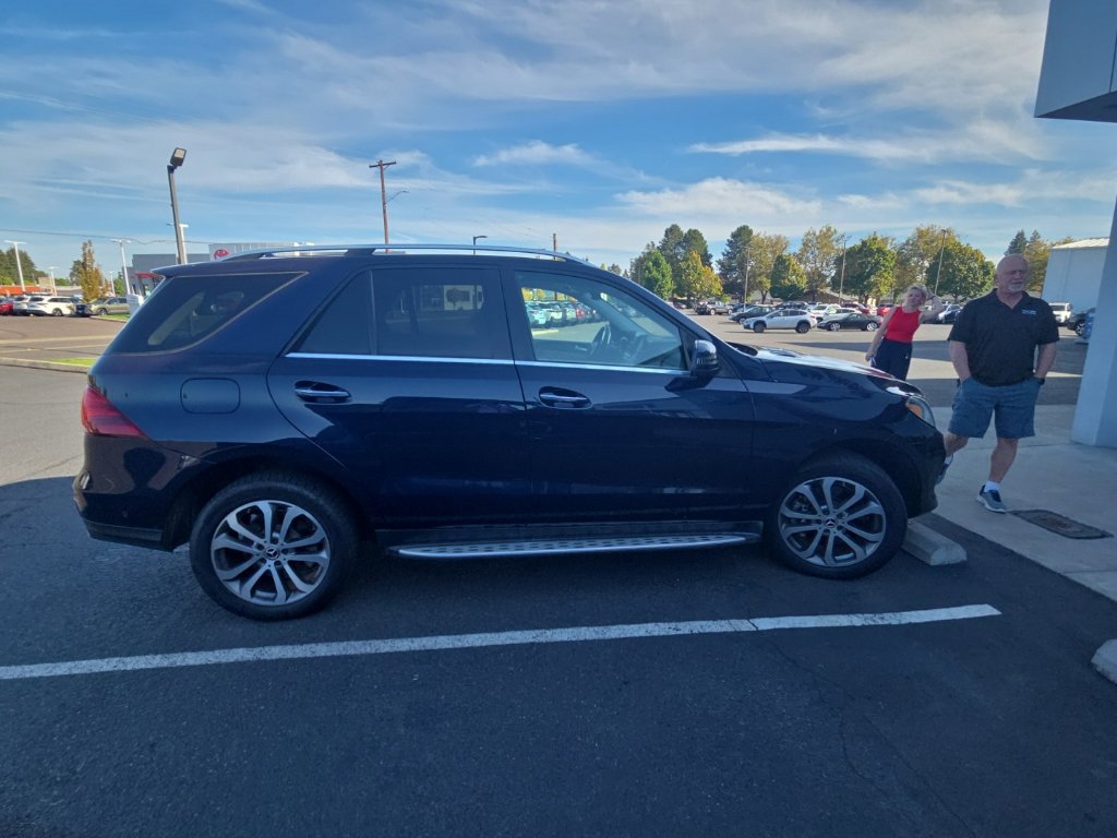 Used 2019 Mercedes-Benz GLE 400 4MATIC image 8