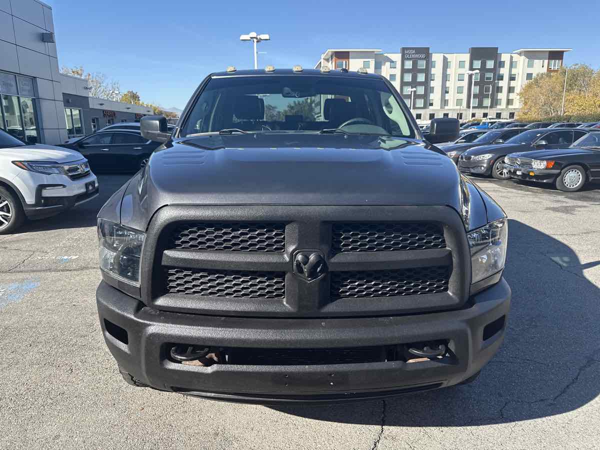 Used 2018 RAM 2500 Tradesman w/ Chrome Appearance Group AWD/4WD image 3