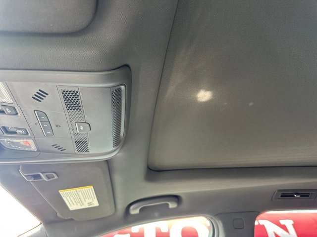 Used 2020 Cadillac XT6 Sport image 16