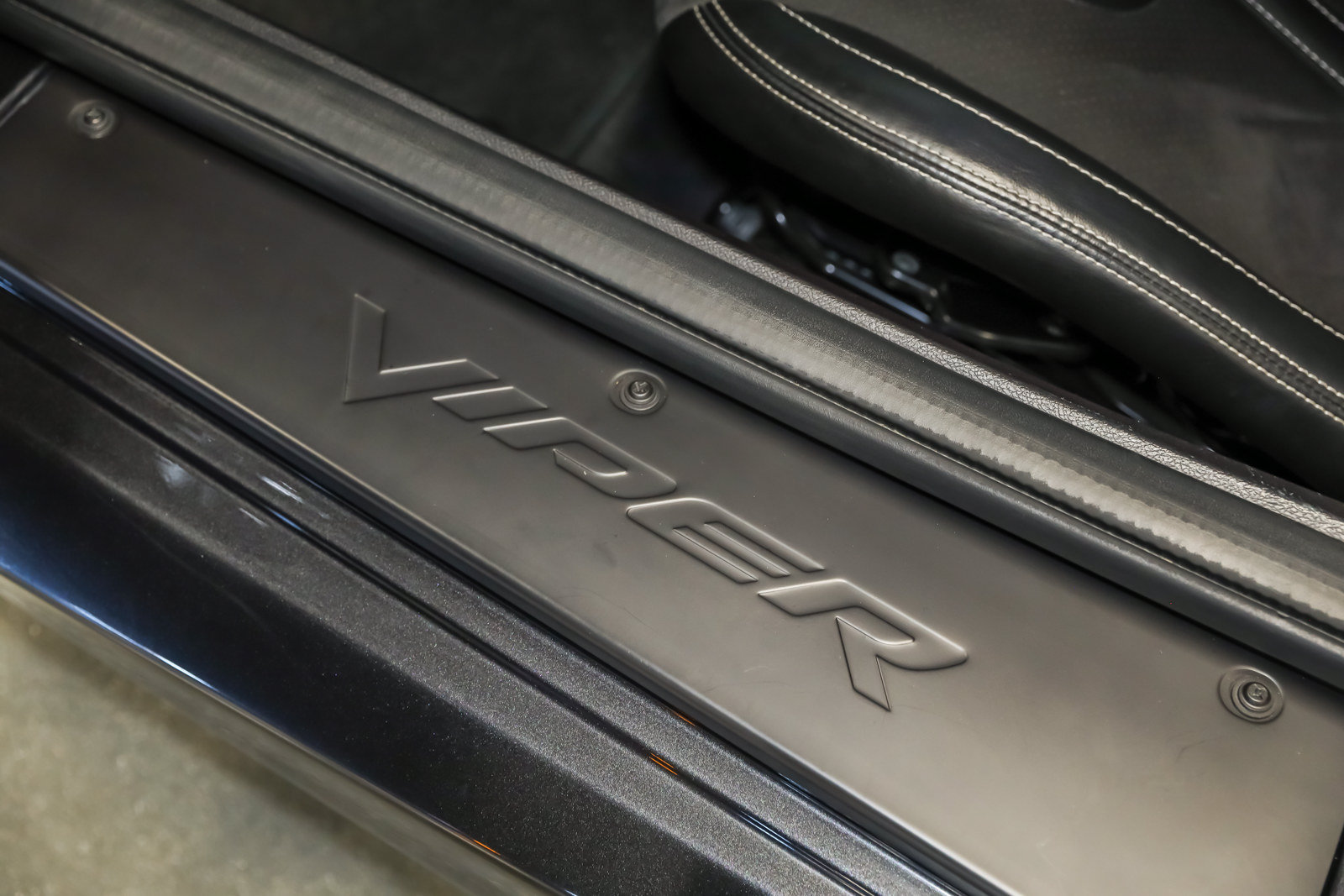 Used 2016 Dodge Viper ACR w/ Exterior Carbon Fiber Package RWD image 40