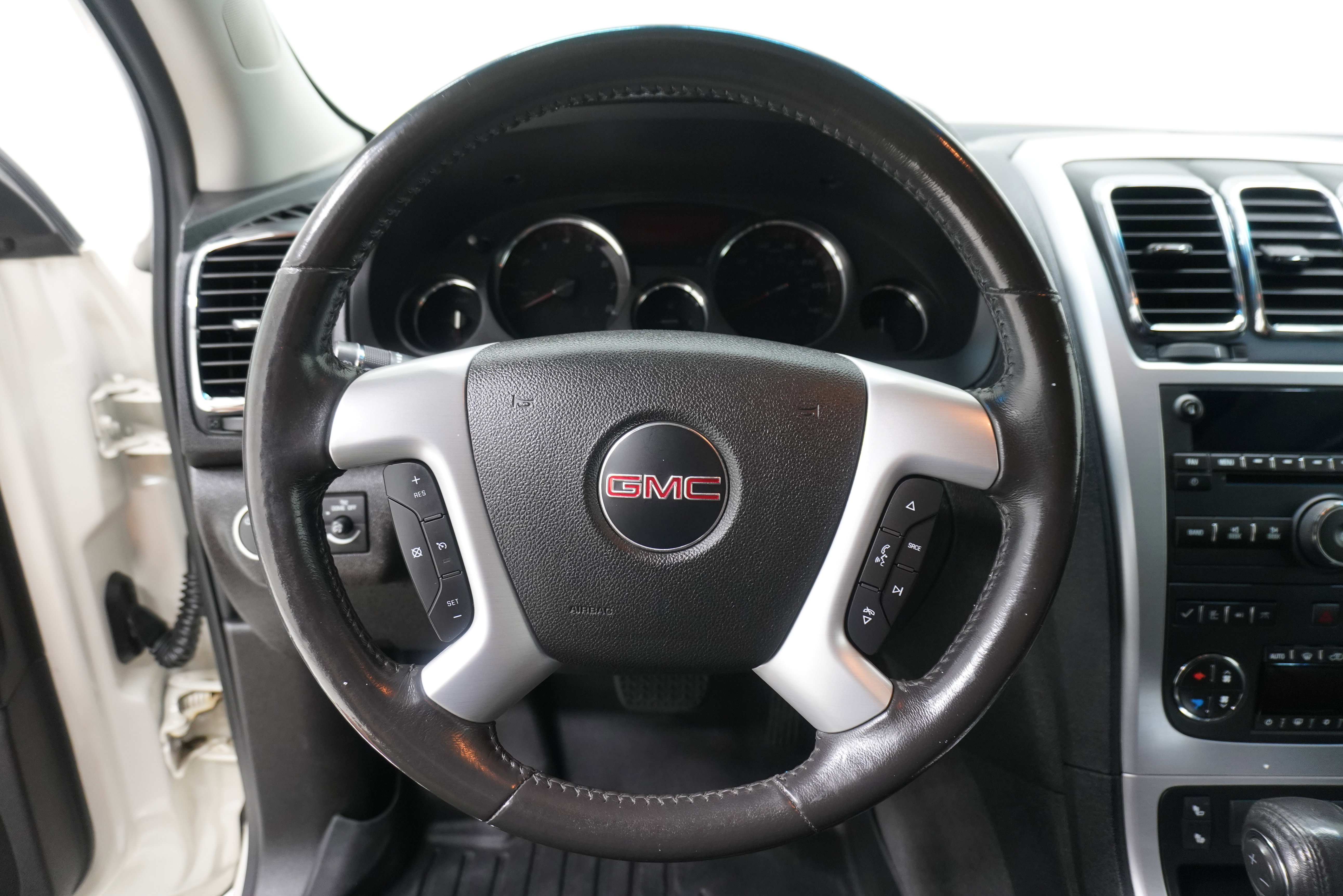 Used 2012 GMC Acadia SLT image 19