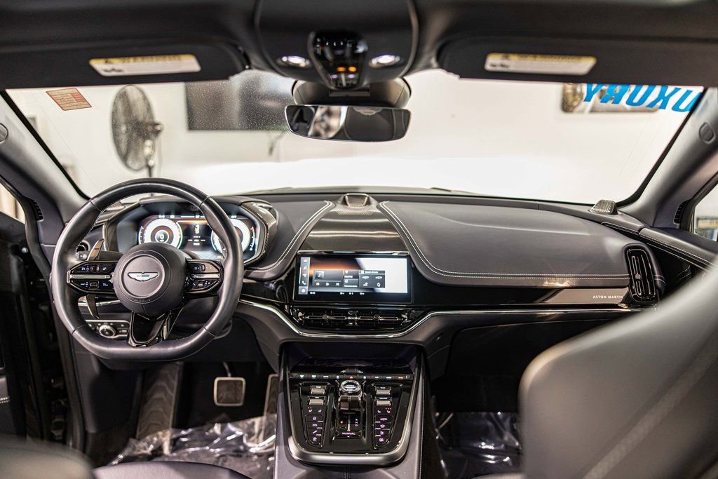 Used 2025 Aston Martin DBX 707 image 39