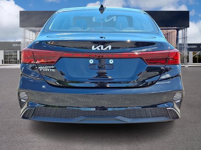 Certified 2024 Kia Forte LXS w/ LXS Technology Package FWD image 5
